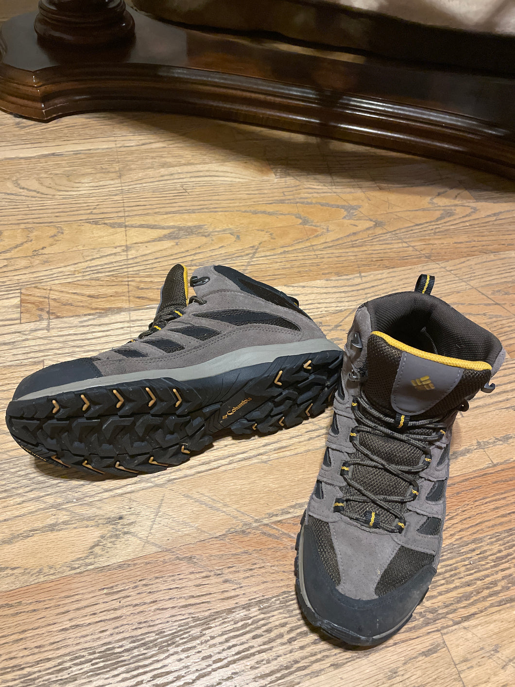 Columbia Hiking Boots Worn Once - size Shoes-Men 10.5