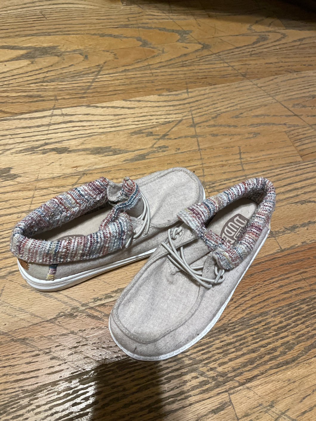 Hey Dudes - Winter - size Shoes-youth  1