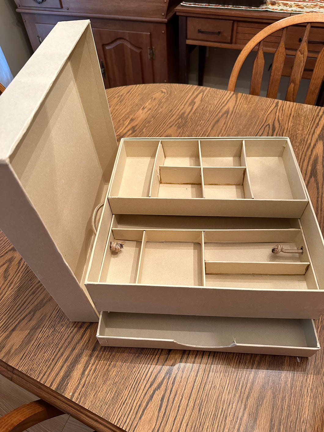 Craft storage box-cardbo 14 inch, tray on top