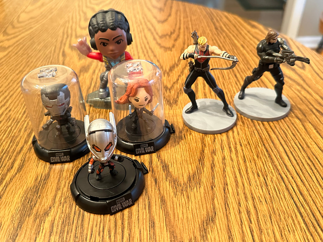 Marvel figurines
