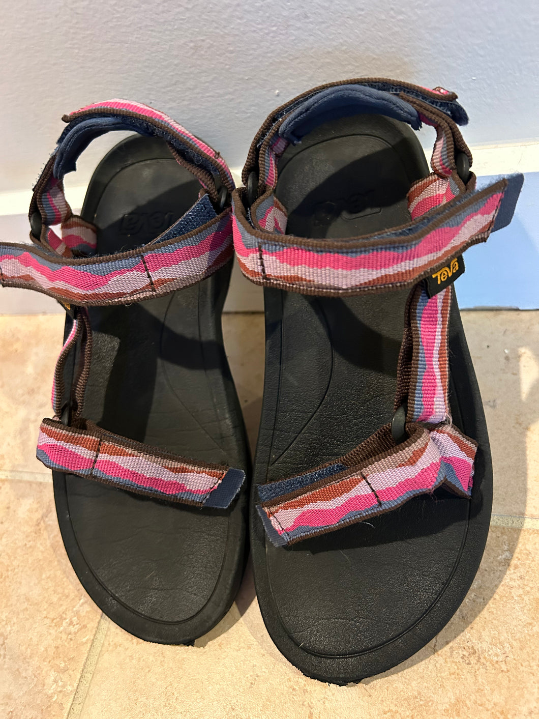 Teva sandal - size Shoes-youth  3