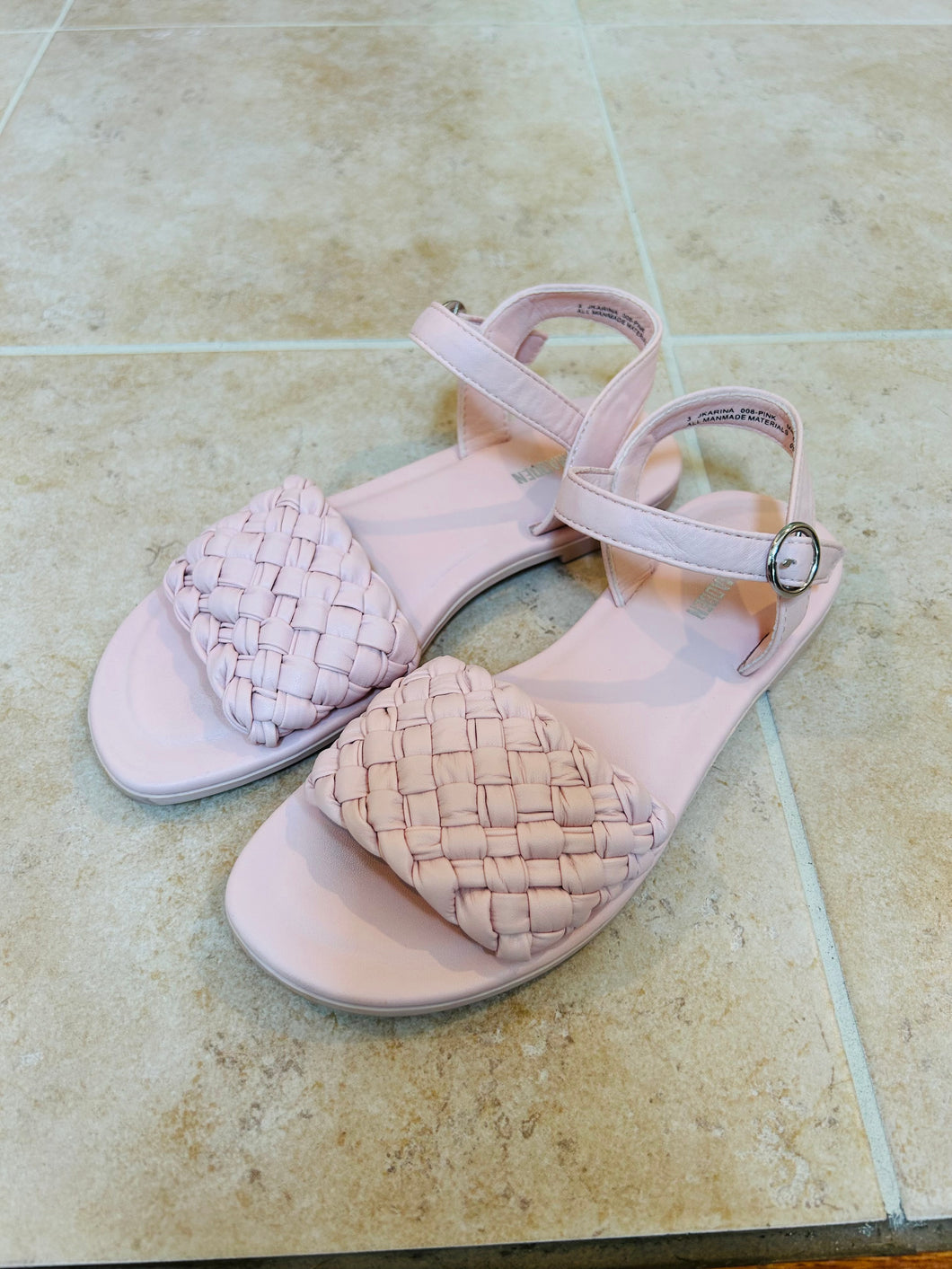 Steve Madden pink weave Sandal, soft upper - size Shoes-Baby 3