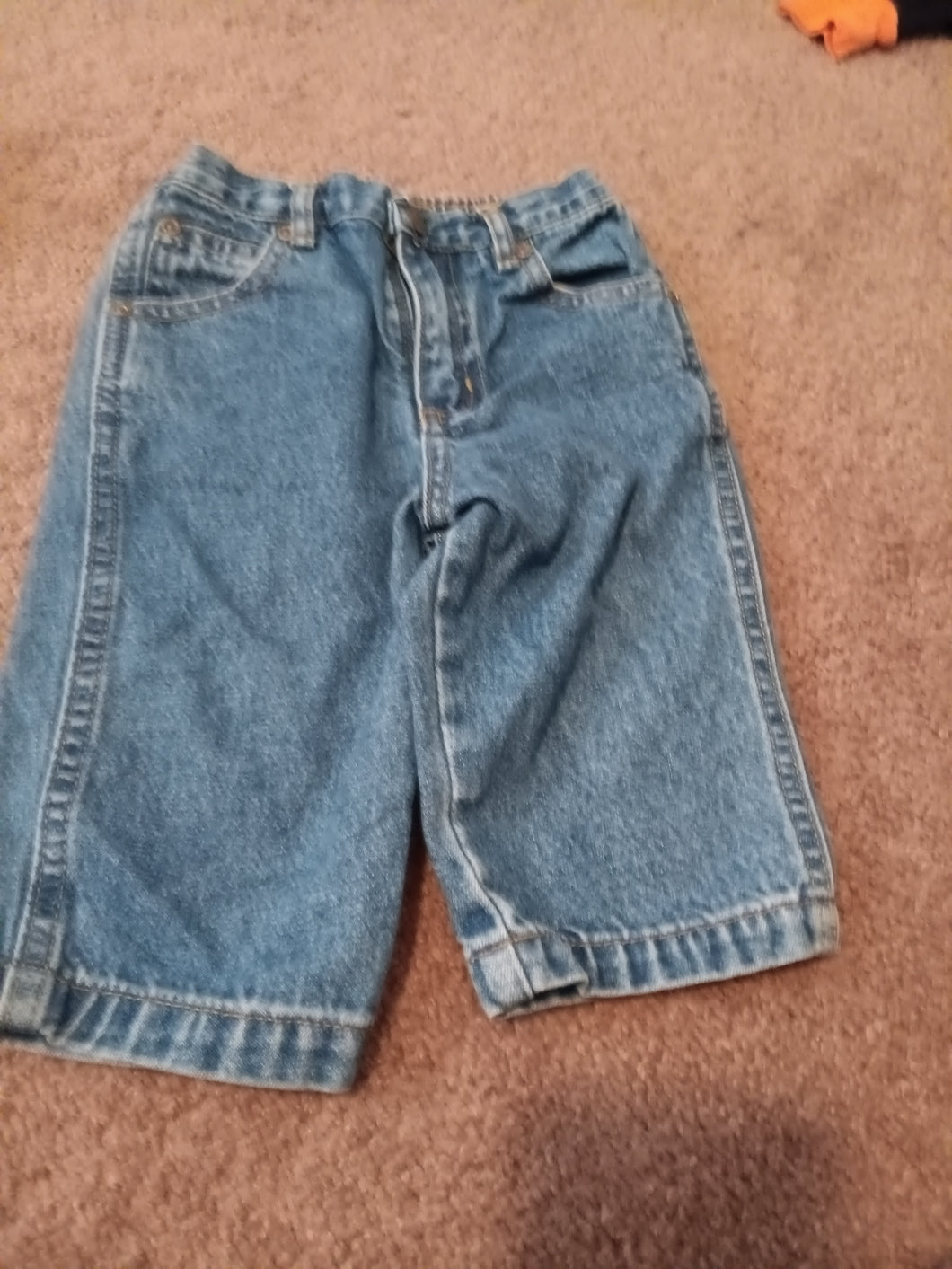 Jeans Faded glory - size 6-9 Months