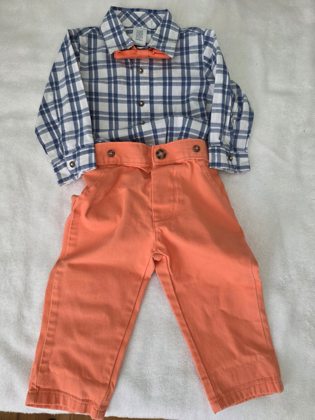 Carter's outfit Included Bow Tie - size 12 Months