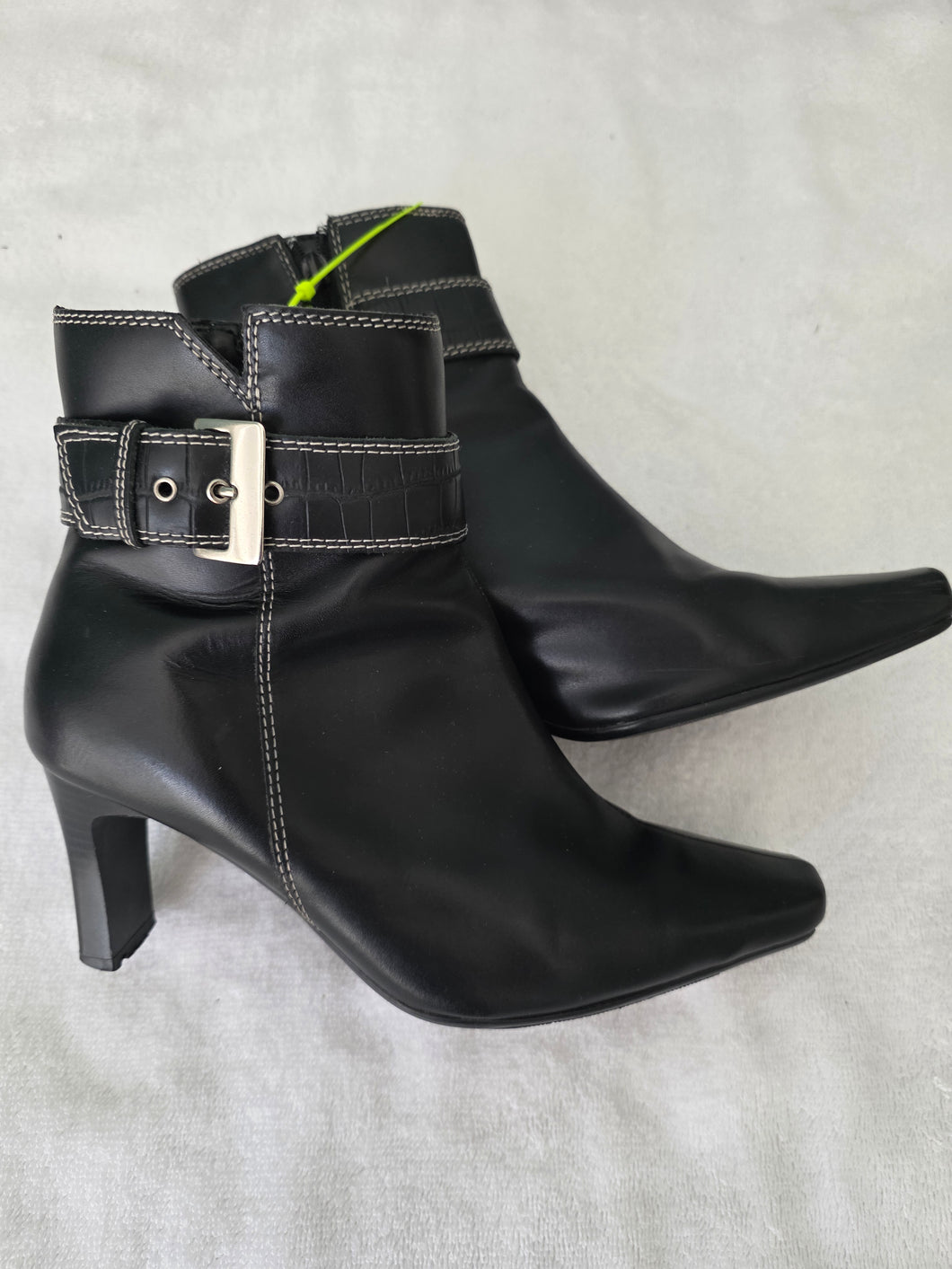 5.5 Black Boots Worn once! - size Shoes-Womens 6