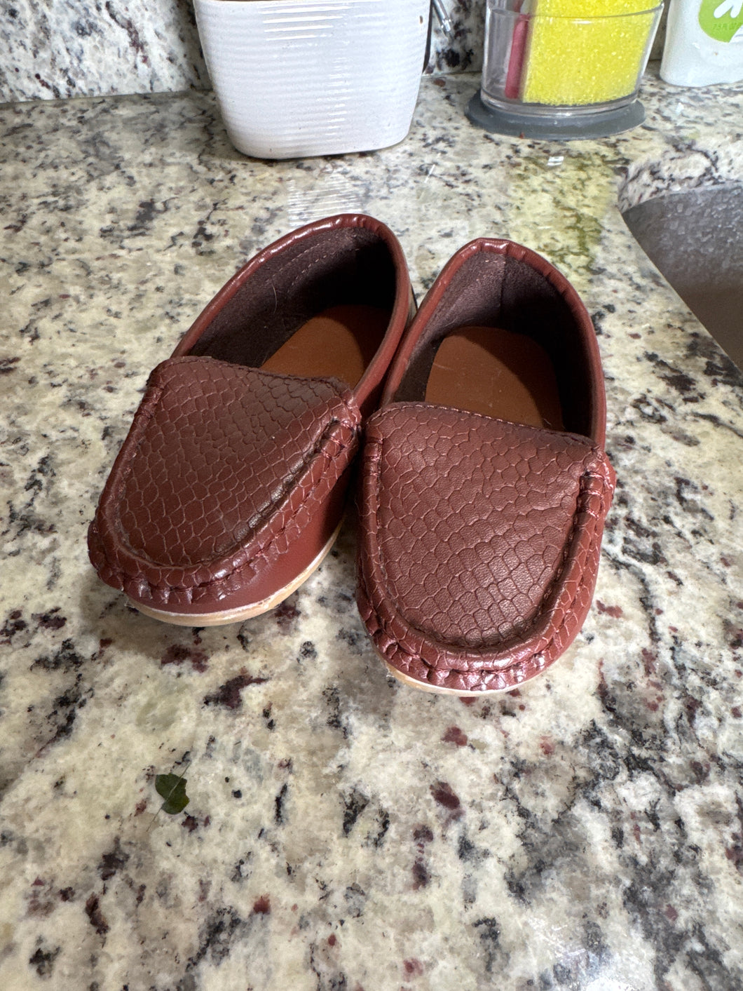 Dress shoes - size Shoes-toddler 5