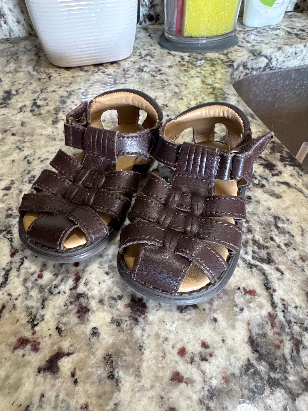 Leather sandals - size Shoes-Toddler 4