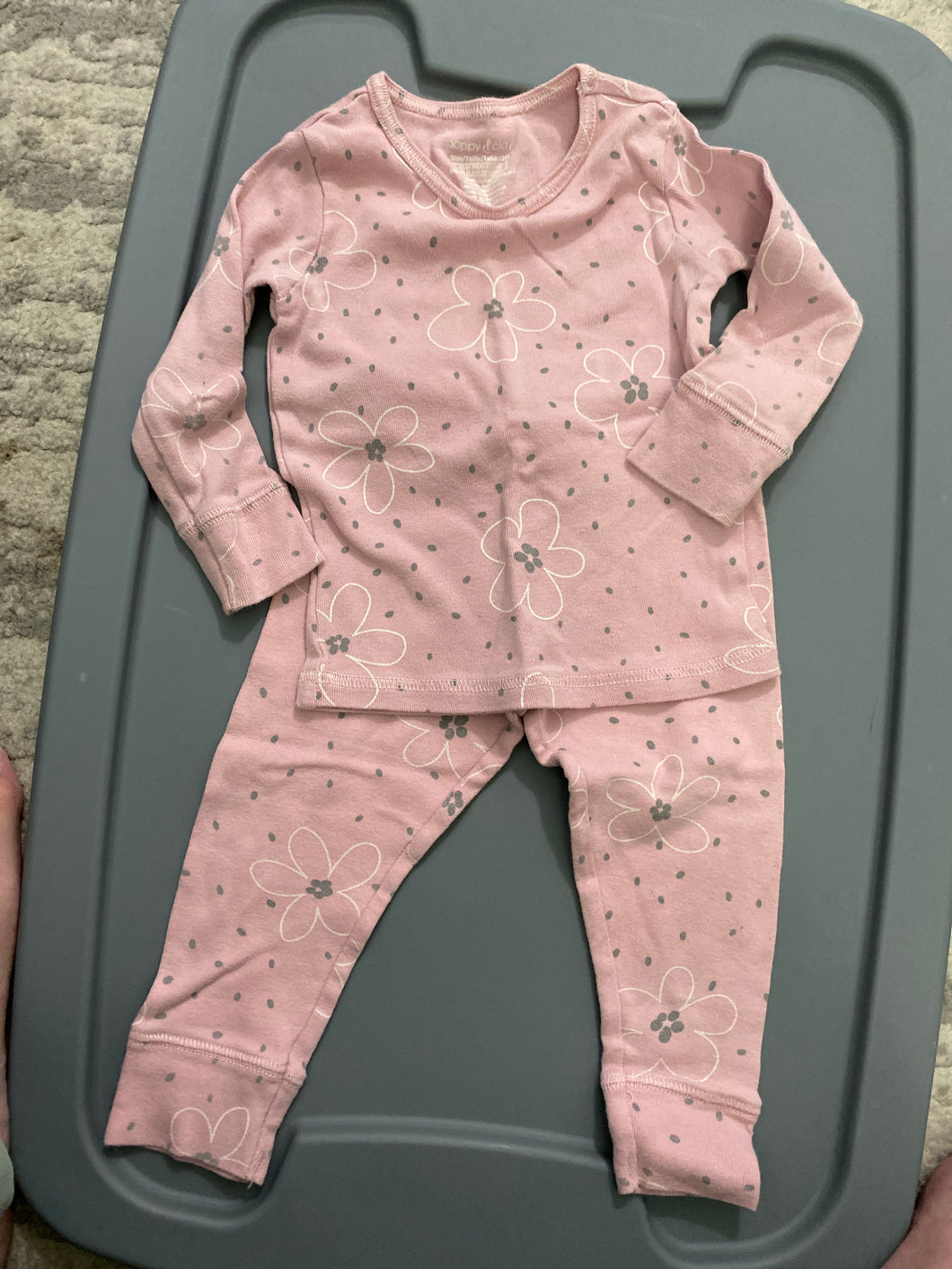 Poppy and Clay PJ's Pink flower print - size 12 Months