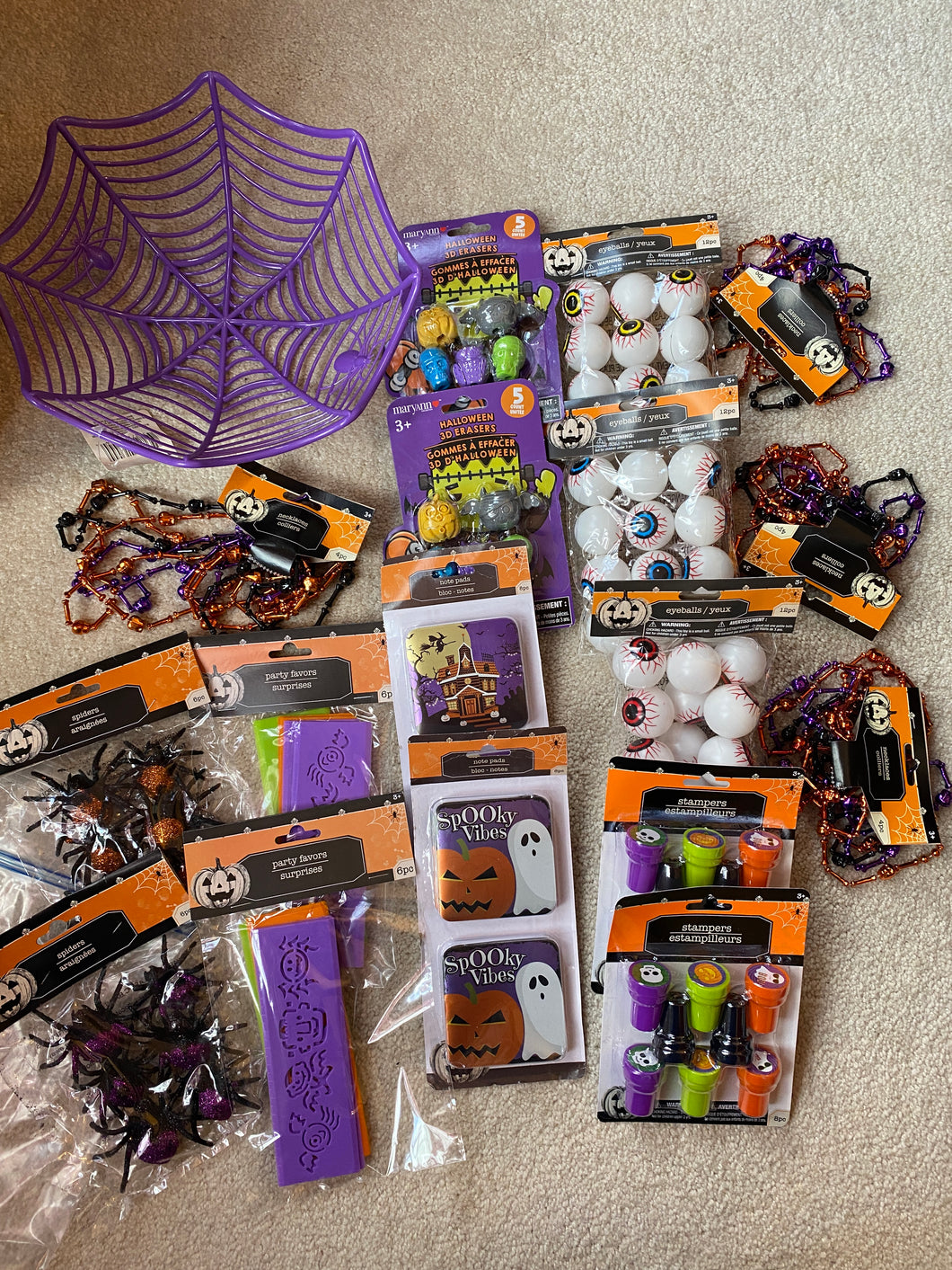 Halloween lot of prizes NEW