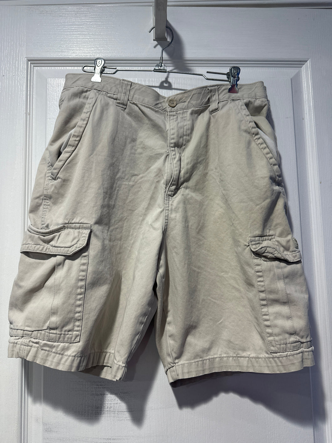 shorts 34 waist Khaki - size Mens M