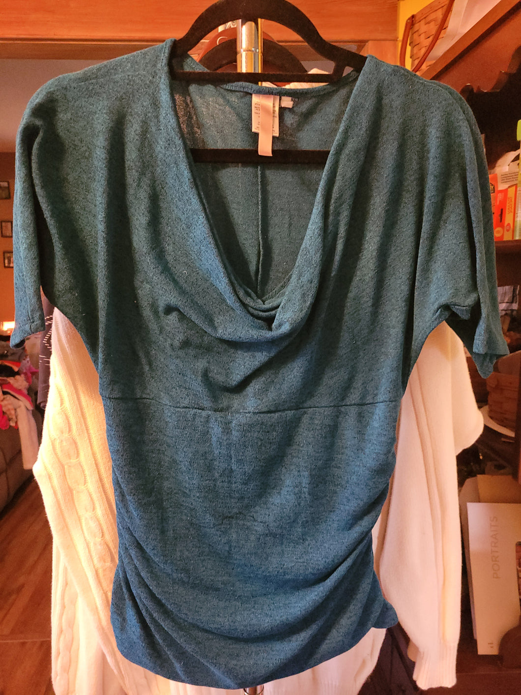 Turquoise S/S V-neck Woman's cut shirt - size Women XL (14)
