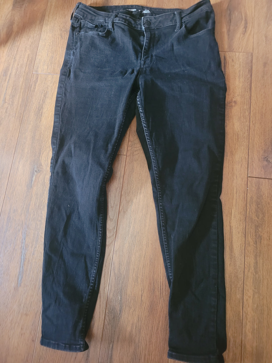 Old Navy Black Jeans Rockstar Super Skinny - size Women XL (14)