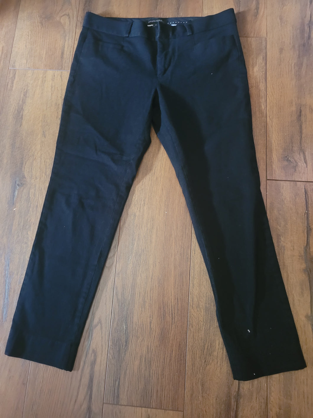 Banana Republic Size 4 Clasp waste w/2 pockets - size Junior Girls S (3-5)