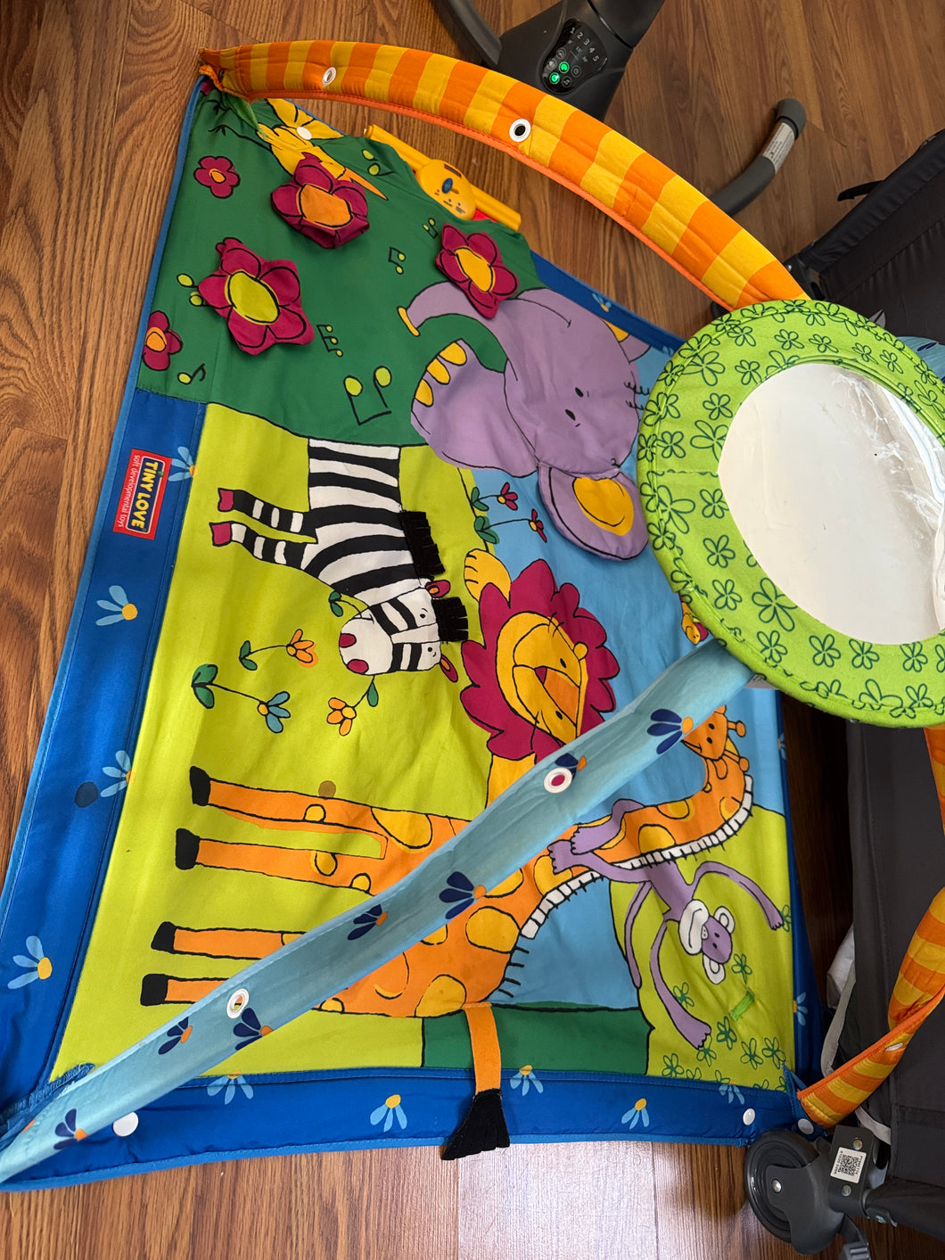 Tiny Love Play Gym Safari & Musical Flowers