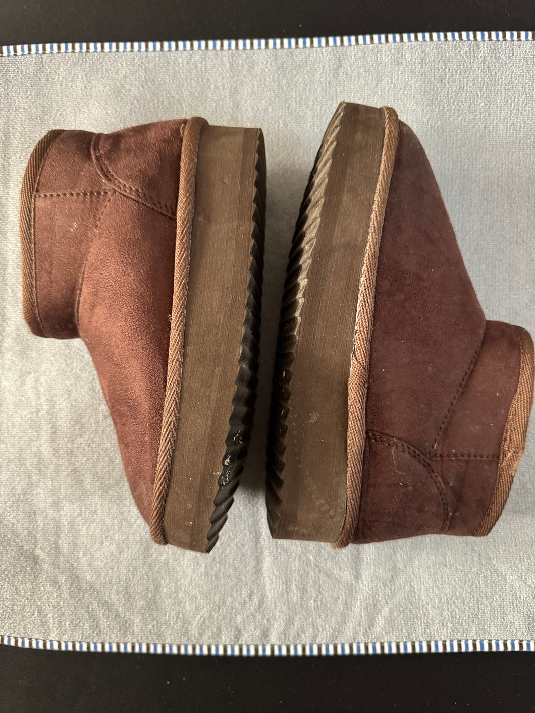 Children's Place Boots Winter Faux Fur Suede - size Shoes-youth   11