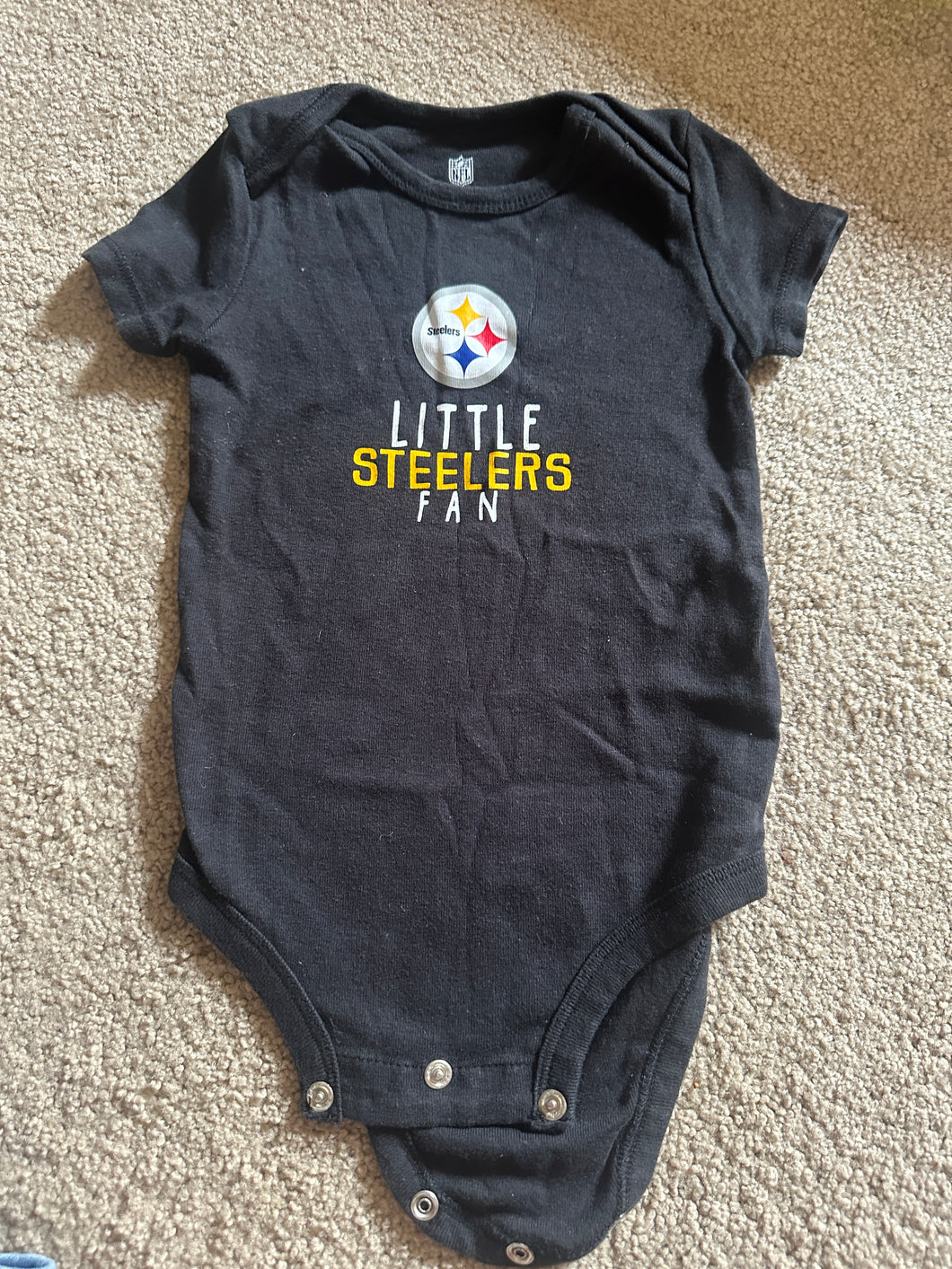 Steelers onesie - size 9 Months