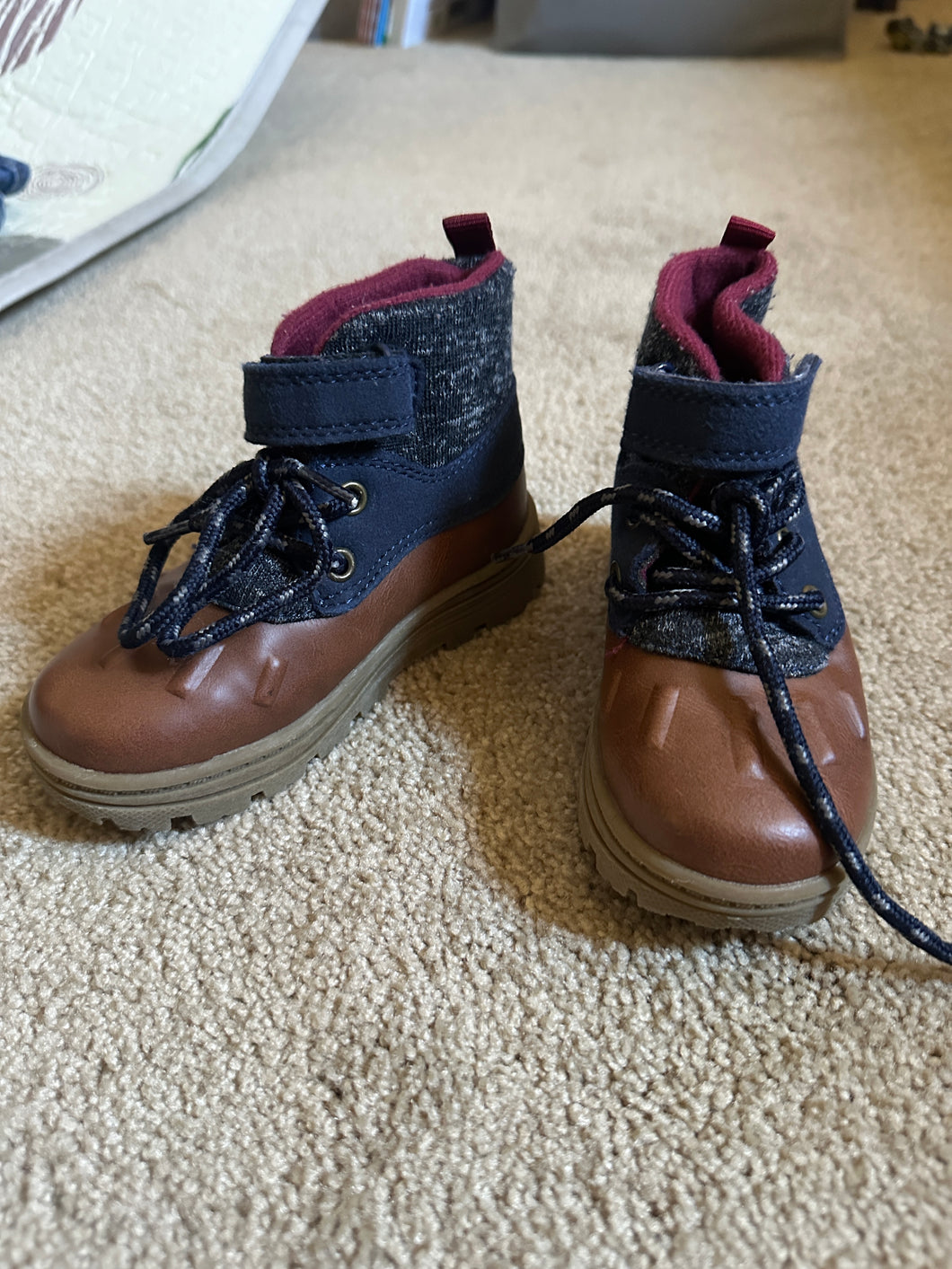 Carters boots Worn once - size Shoes-toddler 7