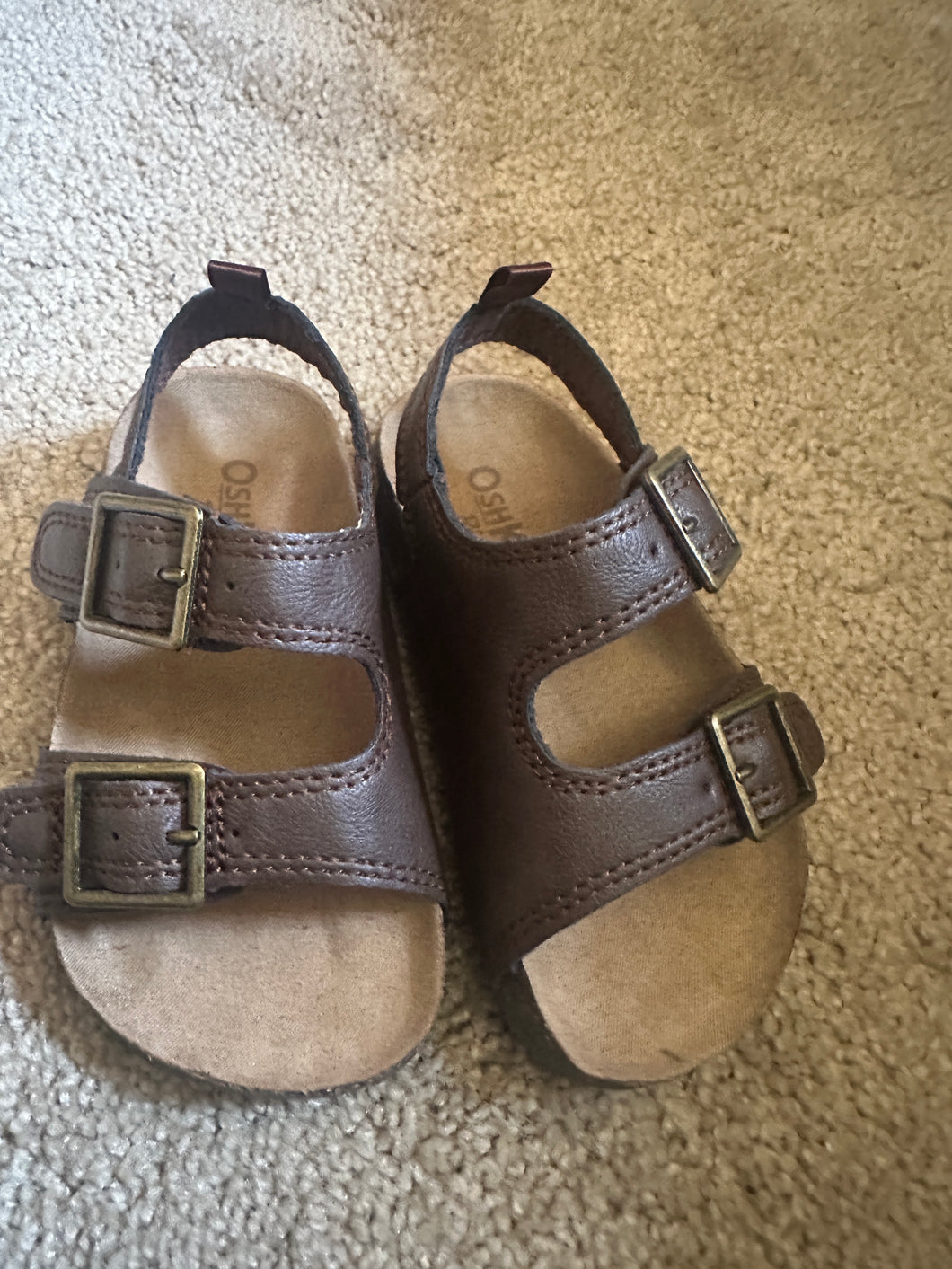 Oshkosh Brown Sandals Worn once - size Shoes-toddler 6
