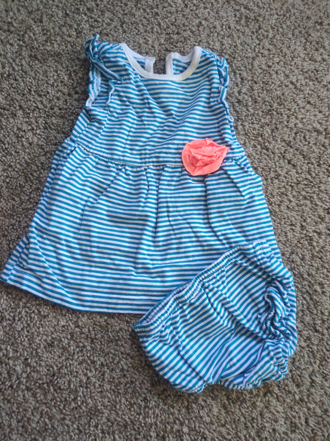 Outfit blue strips - size Newborn