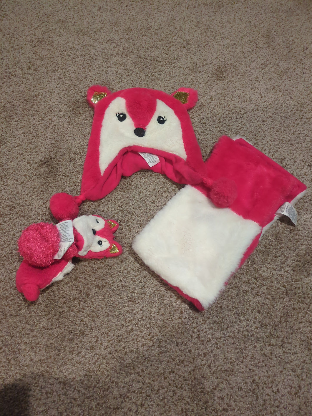 Pink and white cute set Hat, scarf, and gloves