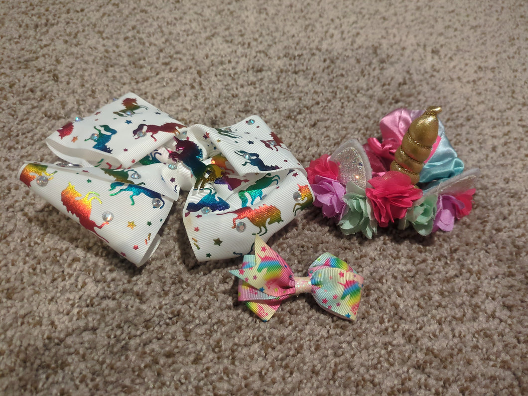 Two bows unicorn And hairtie