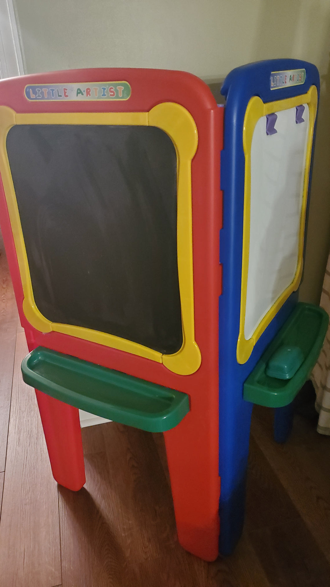 Double sided easel