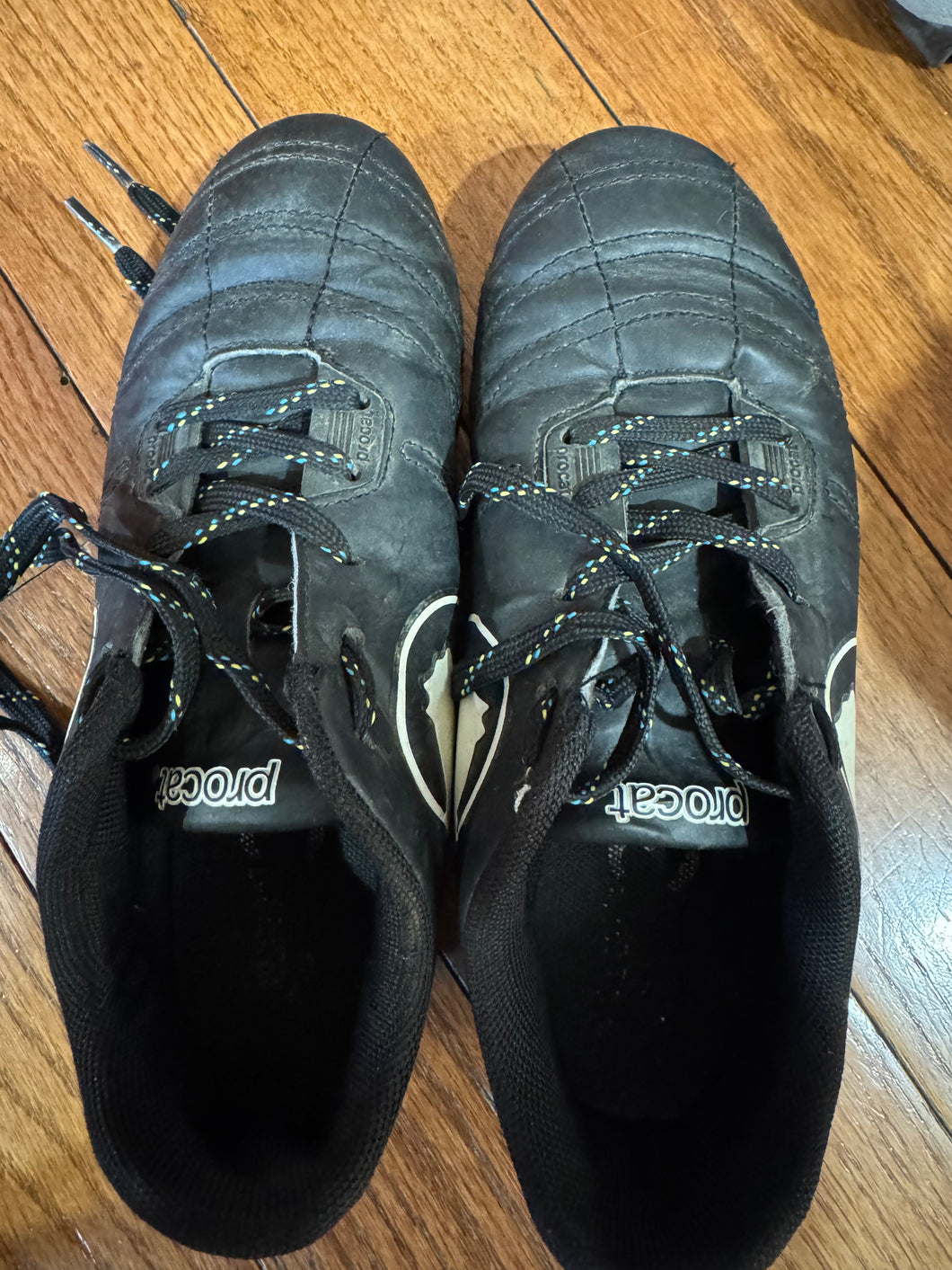 Black cleats size 2 - size Shoes-youth  2