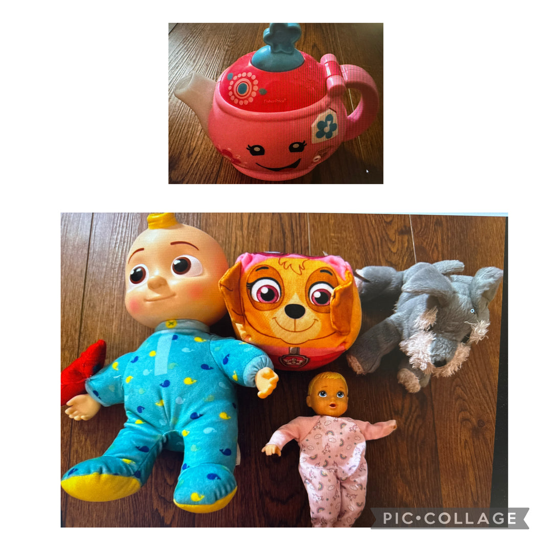 Assorted girl toys